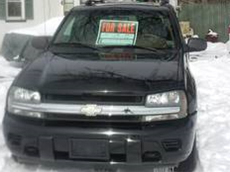 2002 Chevrolet TrailBlazer for sale by owner in MILFORD