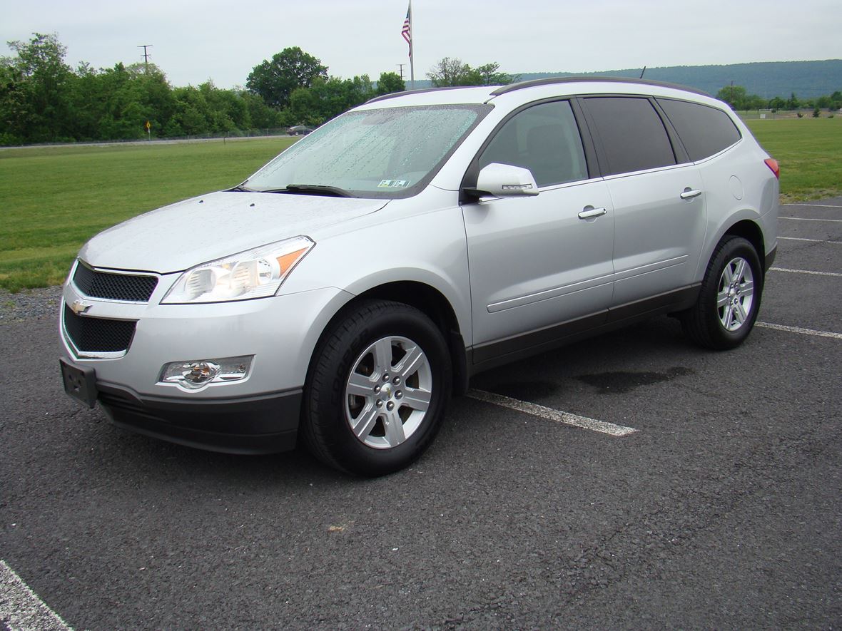 2011 Chevrolet Traverse for sale by owner in Enola