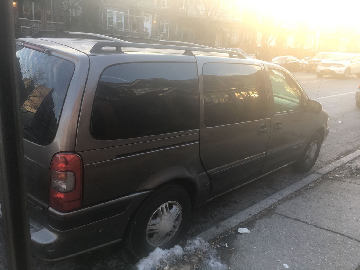 2003 Chevrolet Venture for sale by owner in Brooklyn