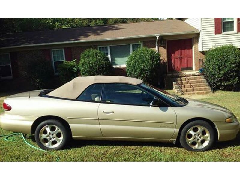 1999 Chrysler 200 for sale by owner in CHARLOTTE