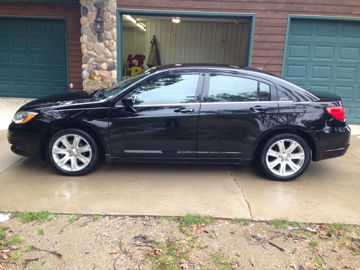 2011 Chrysler 200 for sale by owner in Alexandria