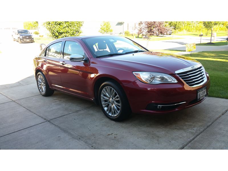 2012 Chrysler 200 for sale by owner in Lake View