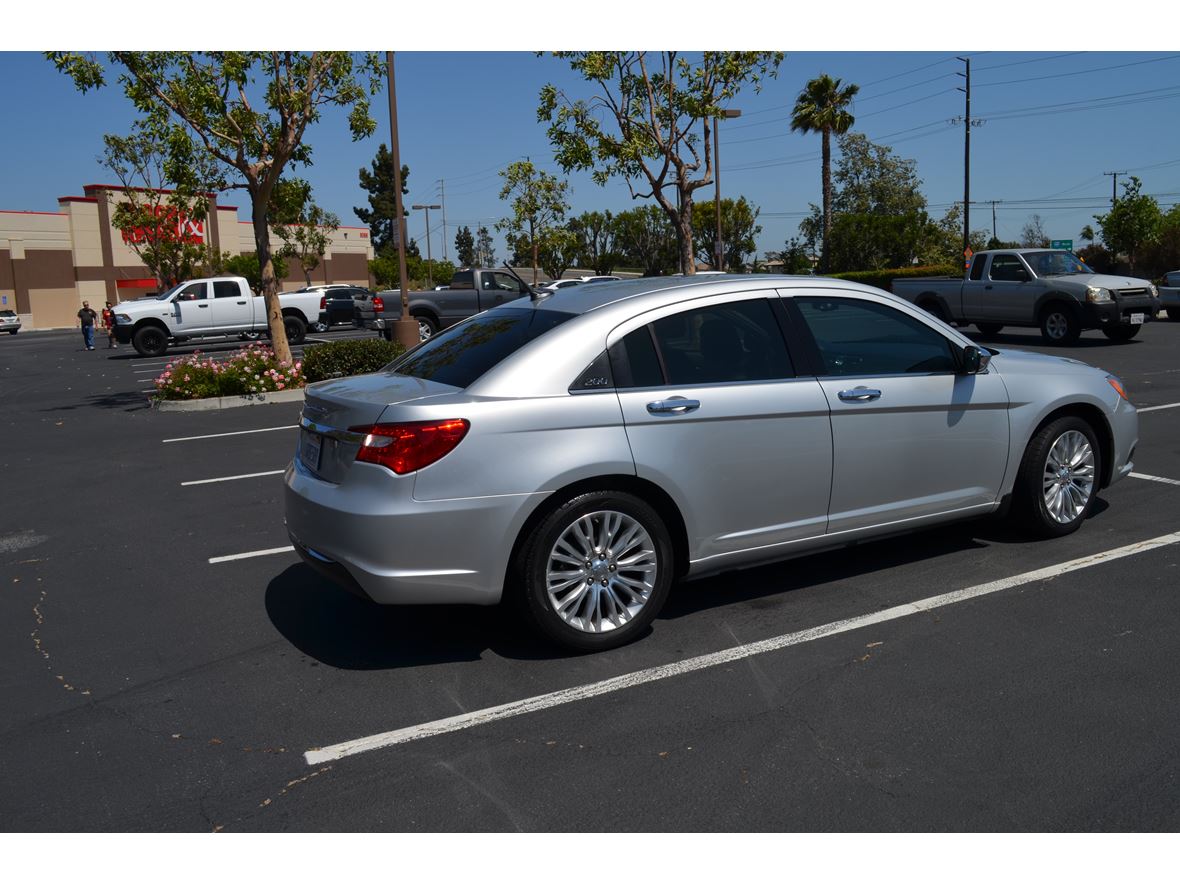 2012 Chrysler 200 Limited Trim for sale by owner in Westminster