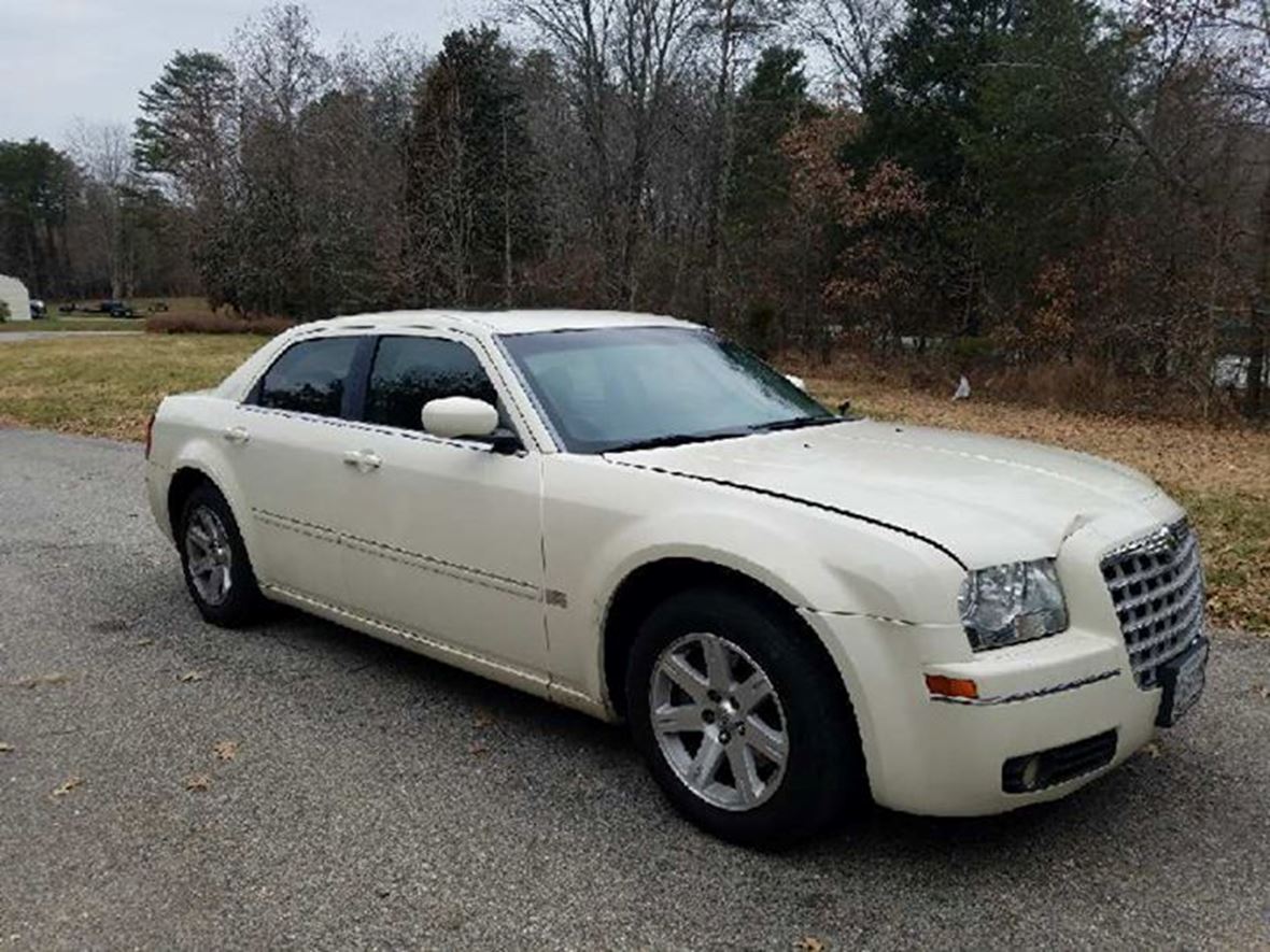 2006 Chrysler 300 for sale by owner in Indian Head