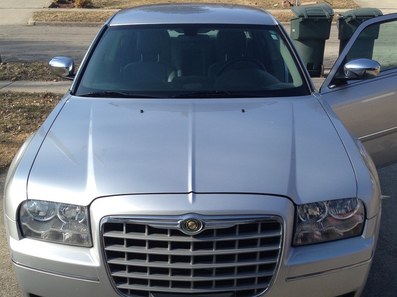 2007 Chrysler 300 for sale by owner in COLUMBUS