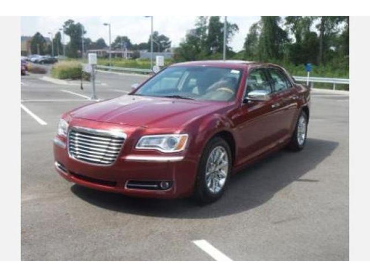 2013 Chrysler 300 for sale by owner in Conyers
