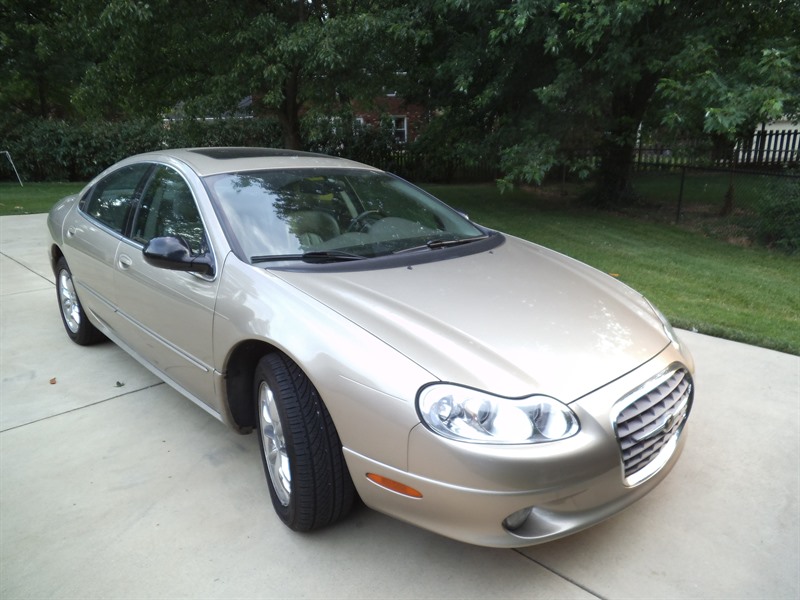 2004 Chrysler Concorde for sale by owner in LOUISVILLE