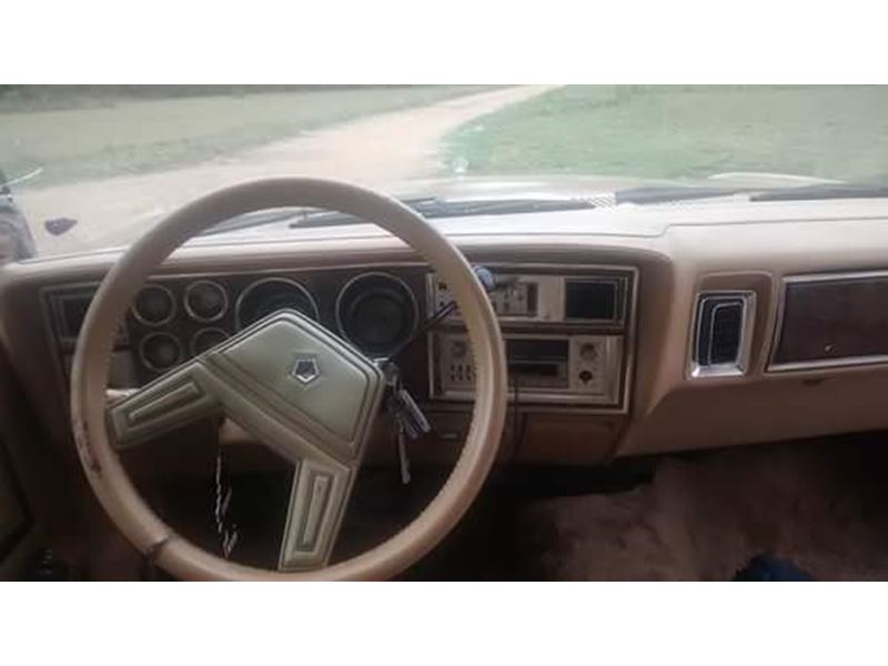 1986 Chrysler Fifth Avenue for sale by owner in GURDON