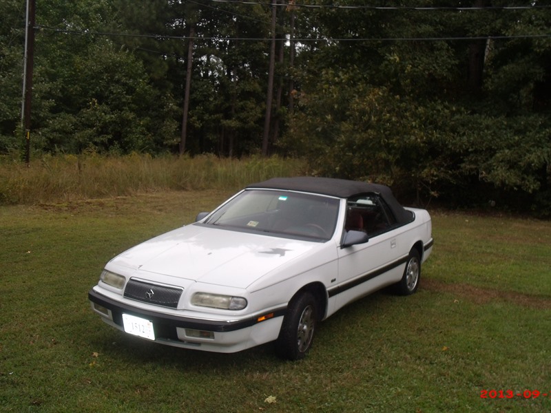 1993 Chrysler LeBaron for sale by owner in PRINCE GEORGE