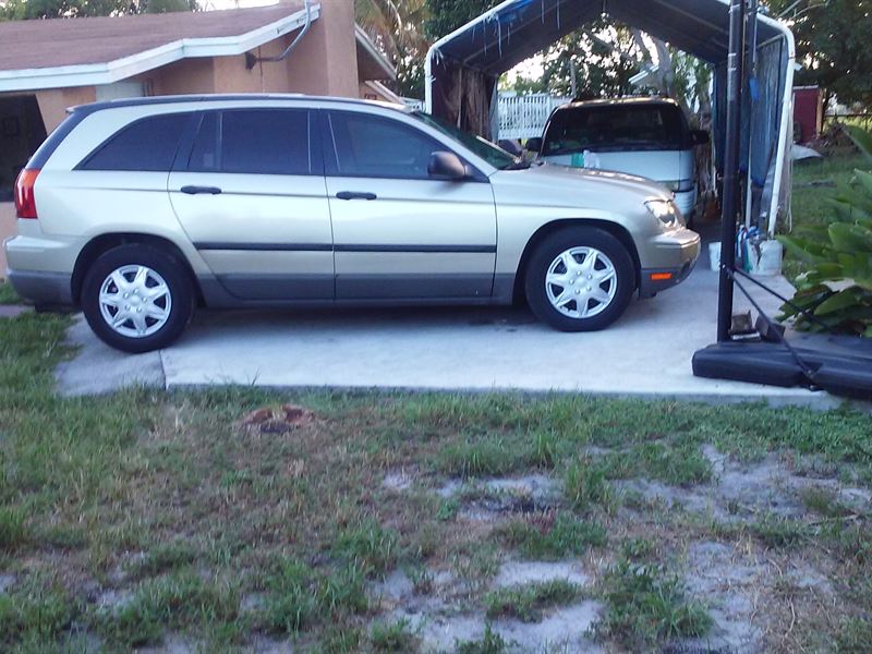 2006 Chrysler Pacifica for sale by owner in POMPANO BEACH