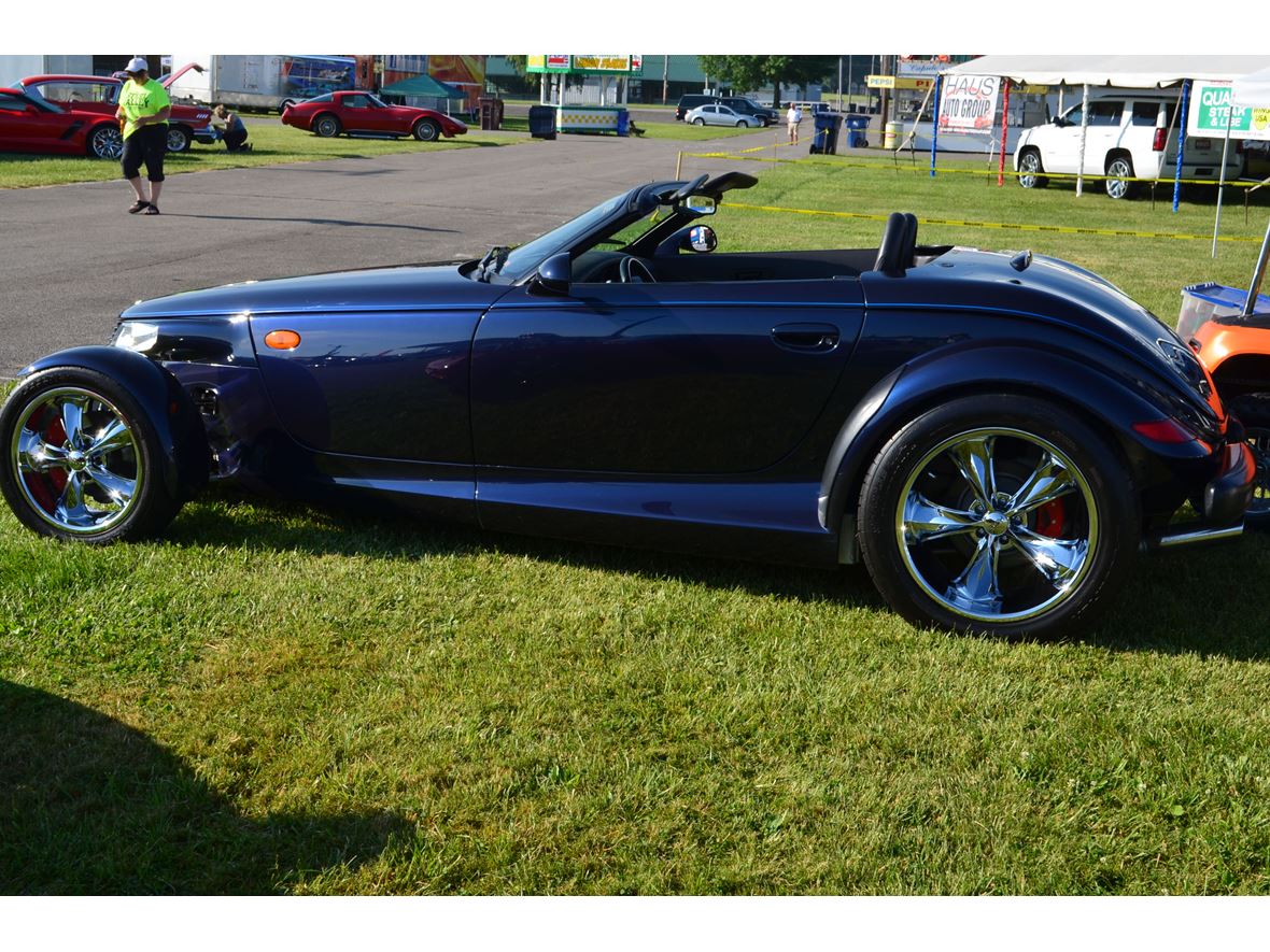 2001 Chrysler Prowler for sale by owner in Youngstown