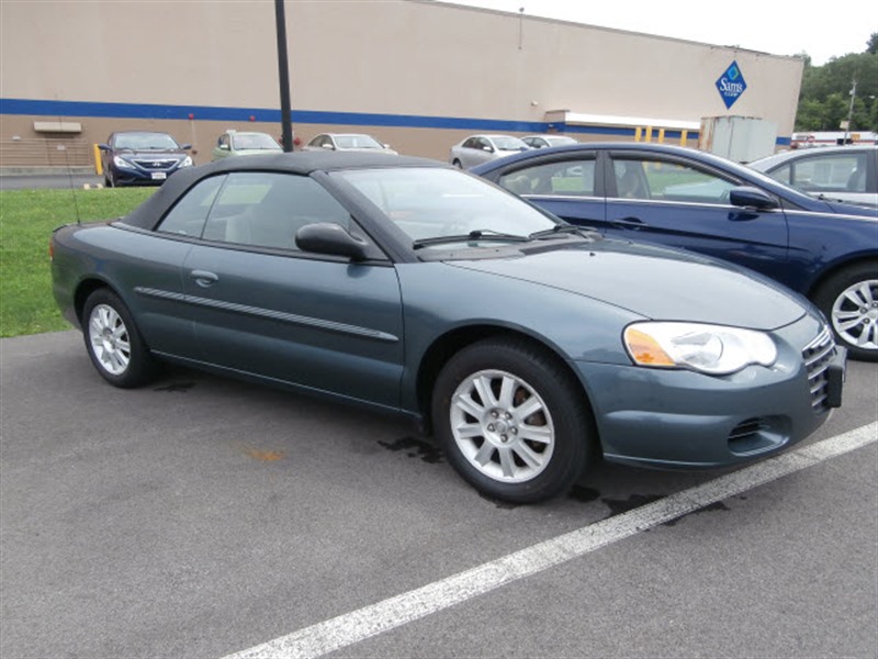 2006 Chrysler Sebring for sale by owner in OLMSTED FALLS