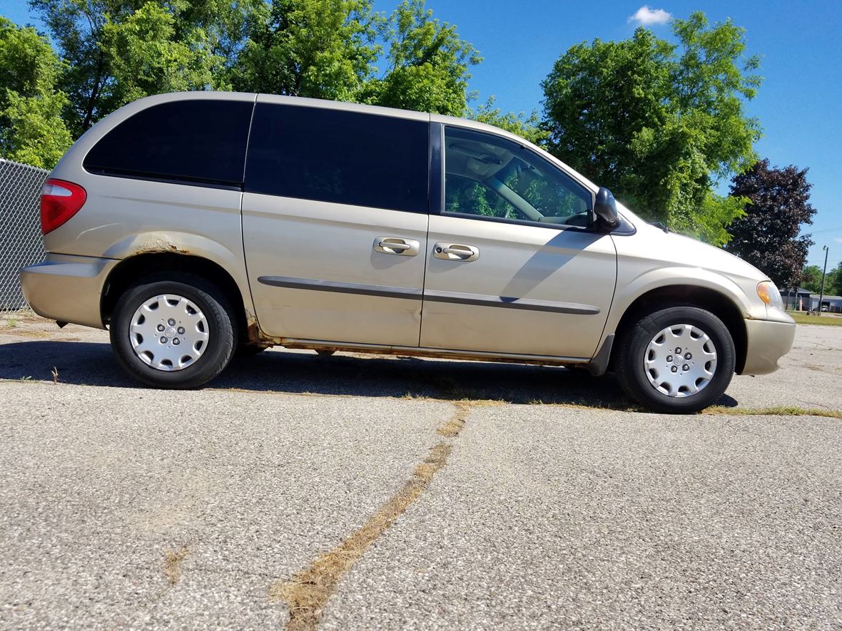 2002 Chrysler Voyager for sale by owner in Grand Rapids
