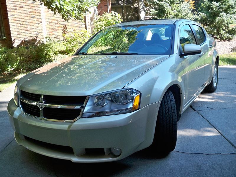 2010 Dodge Avenger R/T for sale by owner in Rochester