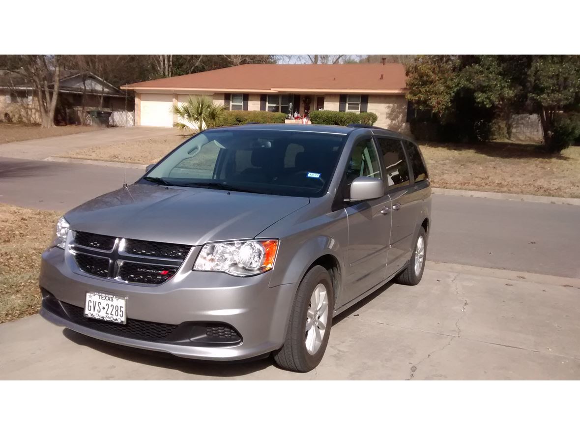 2016 Dodge Caravan for sale by owner in Temple