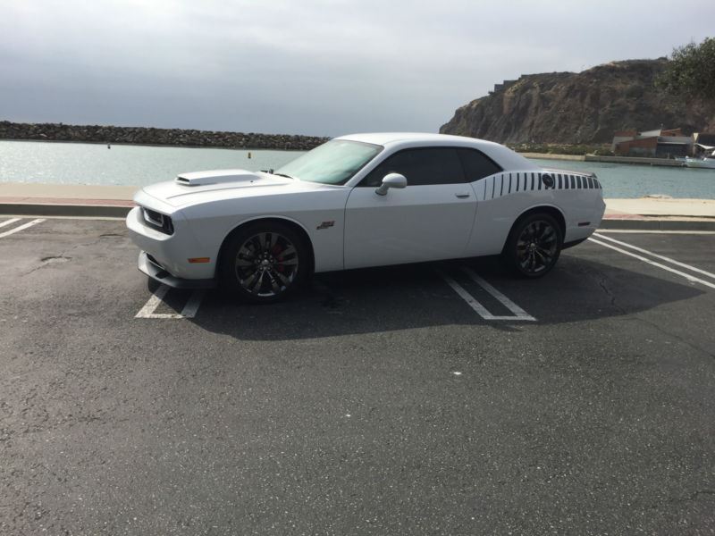 2014 Dodge Challenger for sale by owner in LOS ANGELES