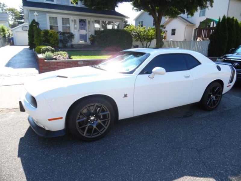 2016 Dodge Challenger for sale by owner in Oyster Bay