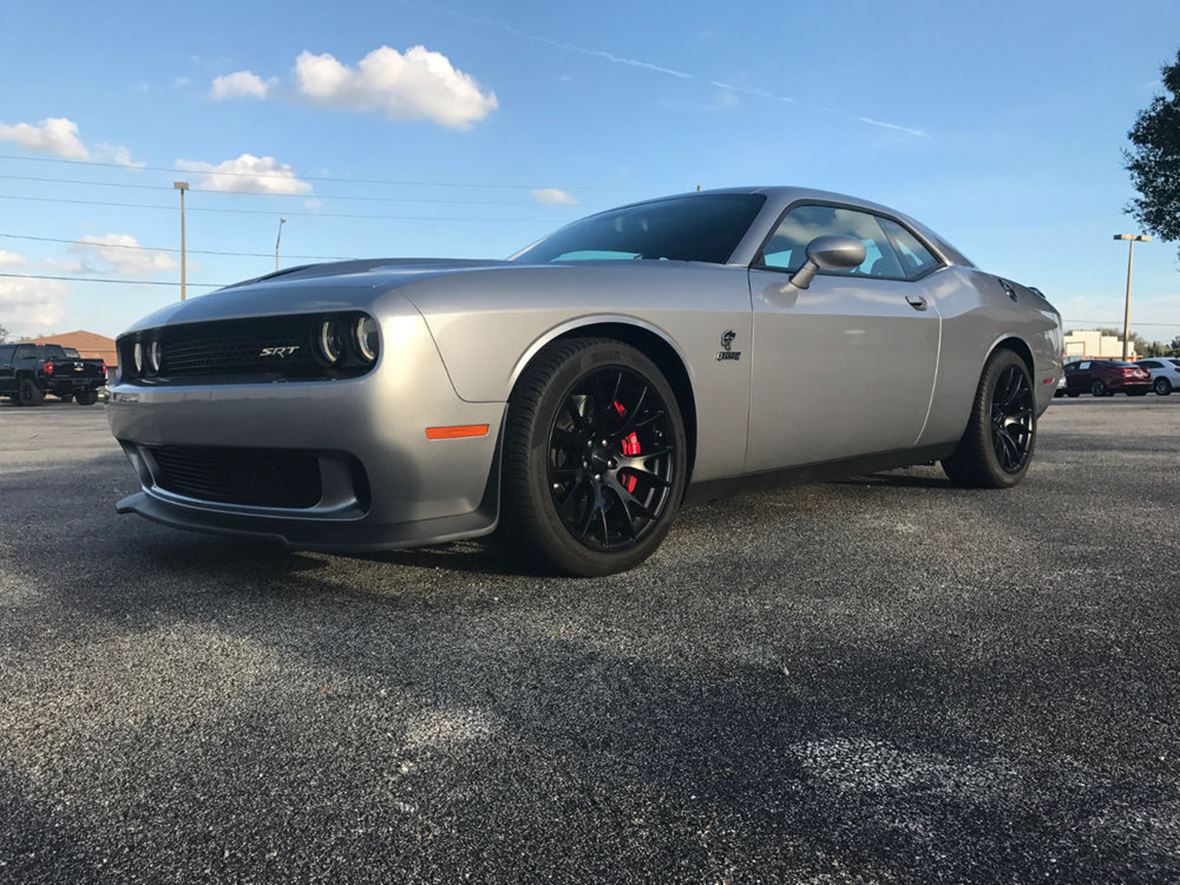 2016 Dodge Challenger for sale by owner in Orlando