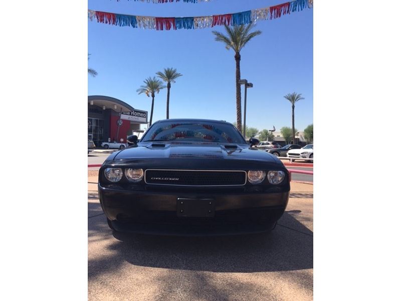2014 Dodge Challenger SXT for sale by owner in Avondale