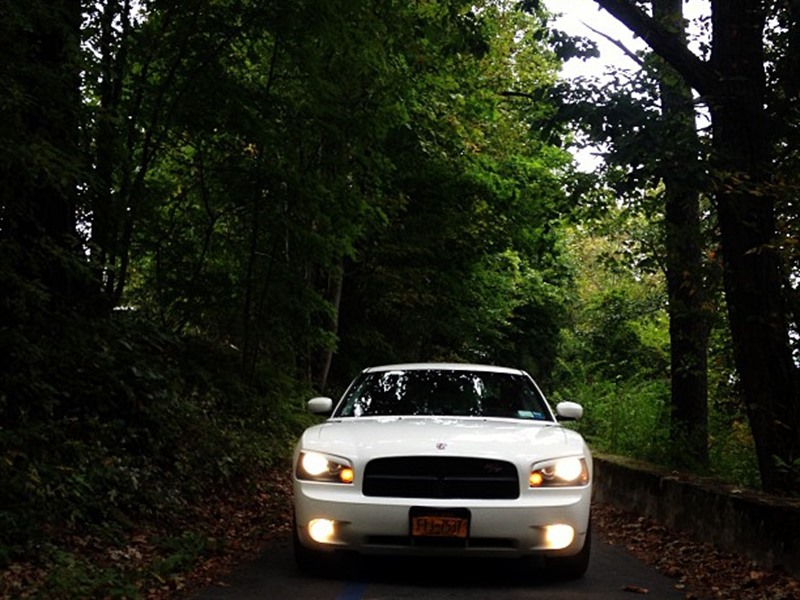 2006 Dodge Charger for sale by owner in GOSHEN