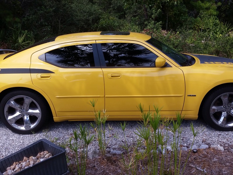 2006 Dodge Charger for sale by owner in PANAMA CITY BEACH
