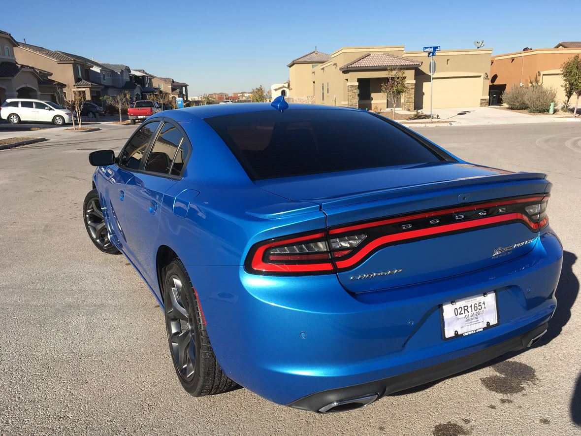 2016 Dodge Charger for sale by owner in El Paso