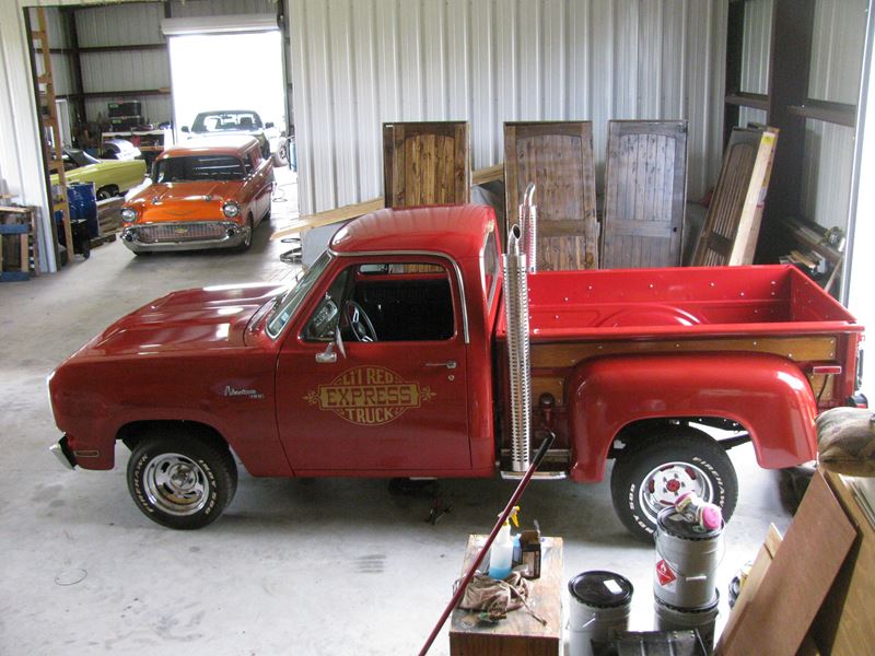 1978 Dodge D150 LIL RED EXPRESS for sale by owner in Cuero