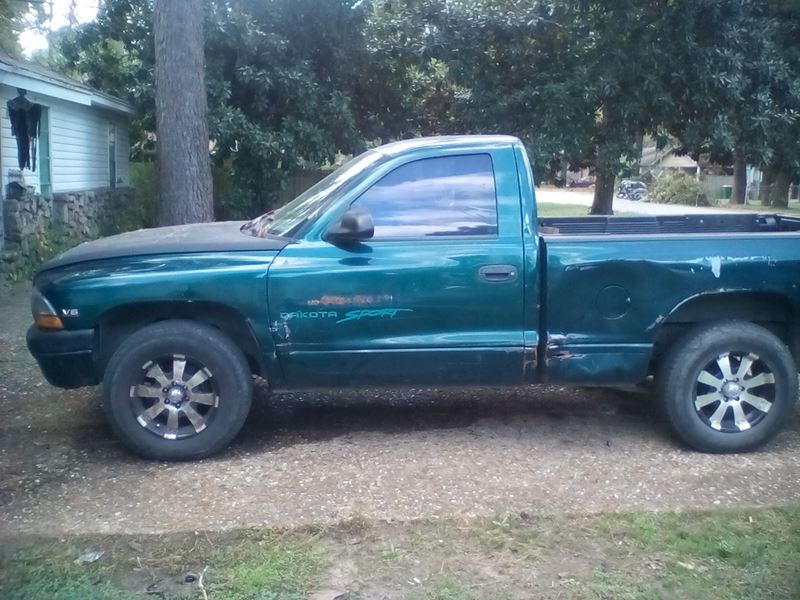 1998 Dodge Dakota for sale by owner in Little Rock