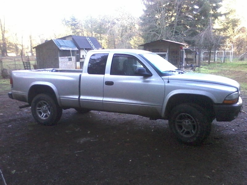 2004 Dodge Dakota for sale by owner in GRANTS PASS