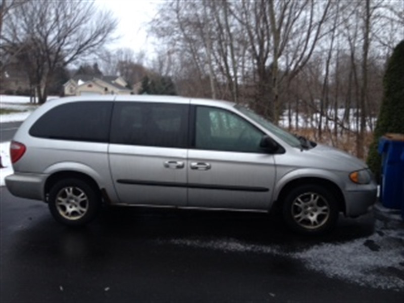 2003 Dodge Grand Caravan for sale by owner in CIRCLE PINES