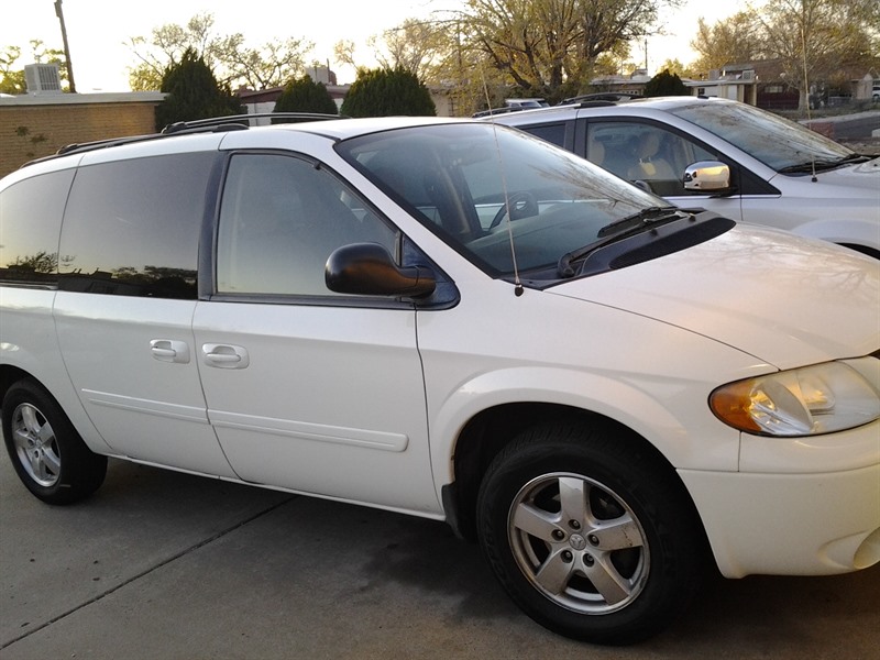 2006 Dodge Grand Caravan for sale by owner in ALBUQUERQUE
