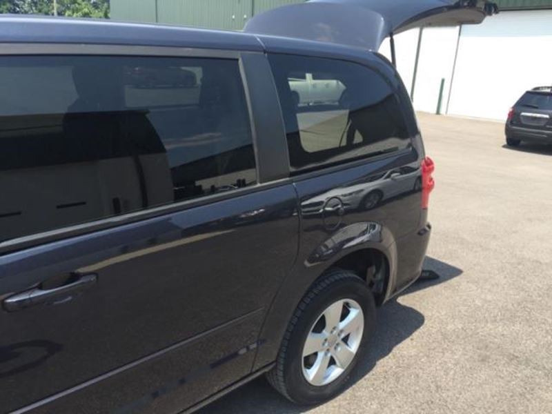 2013 Dodge Grand Caravan for sale by owner in Walland