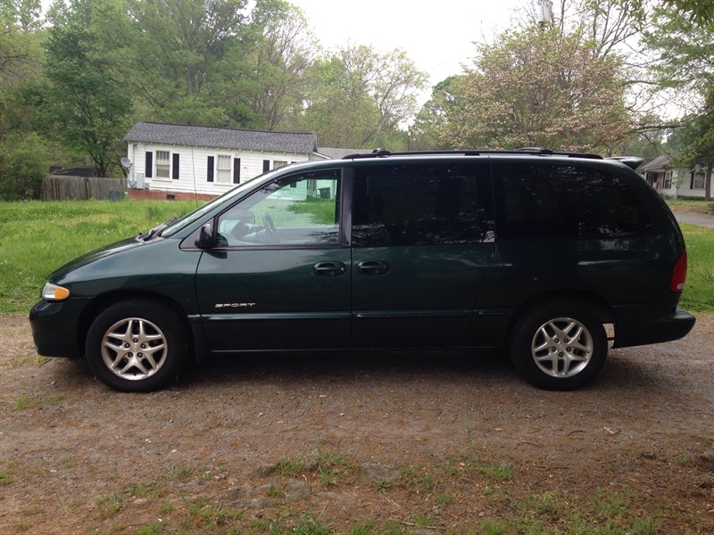1999 Dodge Grand Caravan Sport by Owner in Kannapolis, NC 28083