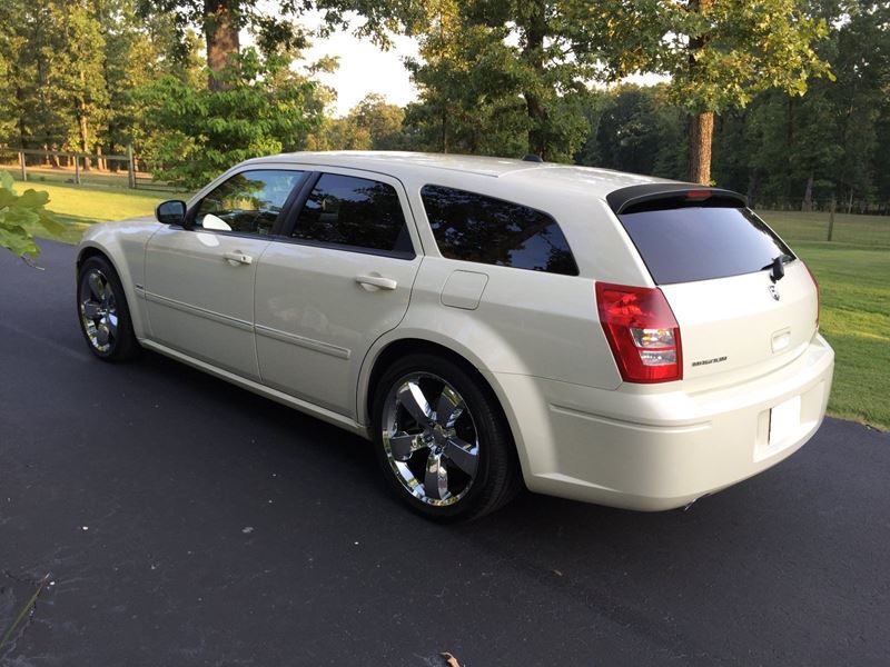 Used 2005 Dodge Magnum for Sale by Owner in Omaha, NE 68124