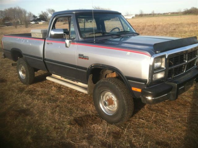 1993 Dodge Pickup for sale by owner in TOPEKA