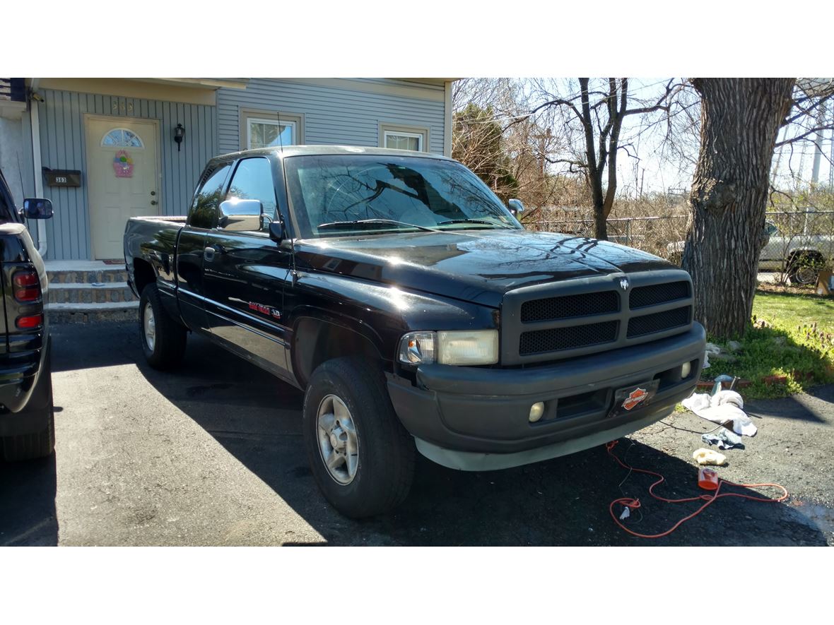 1997 Dodge Ram 1500 for sale by owner in Jenkintown