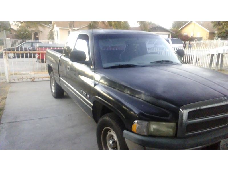 1998 Dodge Ram 1500 for sale by owner in Los Angeles