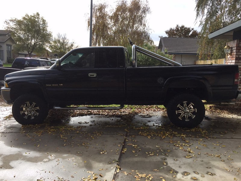 2001 Dodge Ram 1500 for sale by owner in MANTECA