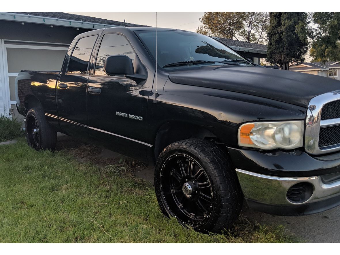 2004 Dodge Ram 1500 for sale by owner in Newark