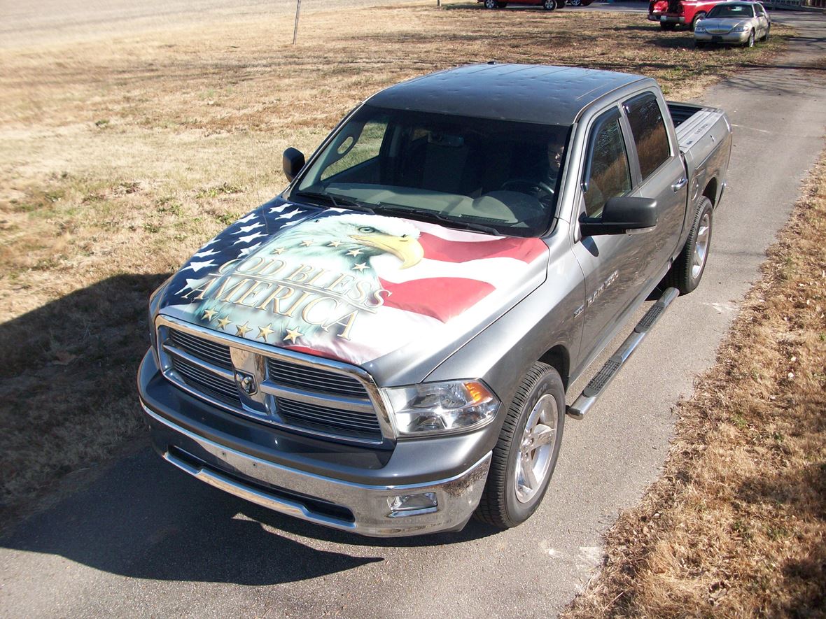 2012 Dodge Ram 1500 for sale by owner in Milan