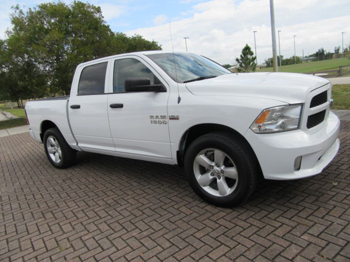 2013 Dodge Ram 1500 for Sale by Owner in Pittsburgh, PA 15203
