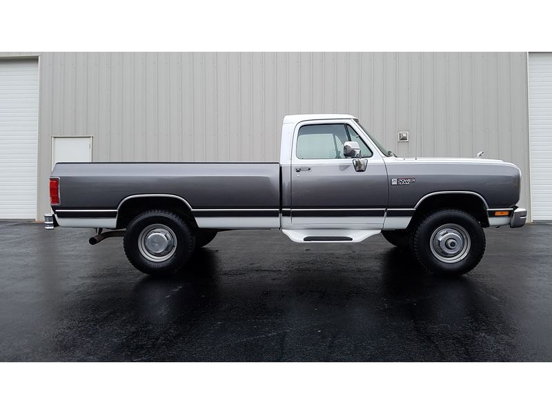 1990 Dodge Ram 250 for sale by owner in Logan