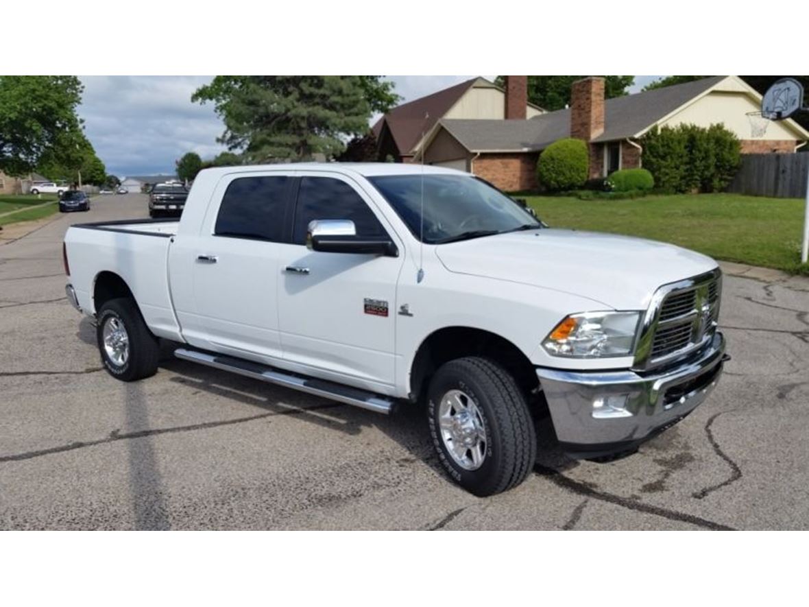 2011 Dodge Ram 2500 for sale by owner in Macomb