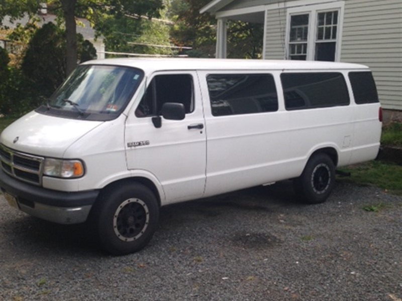 1994 Dodge RAM Van for sale by owner in STOCKTON