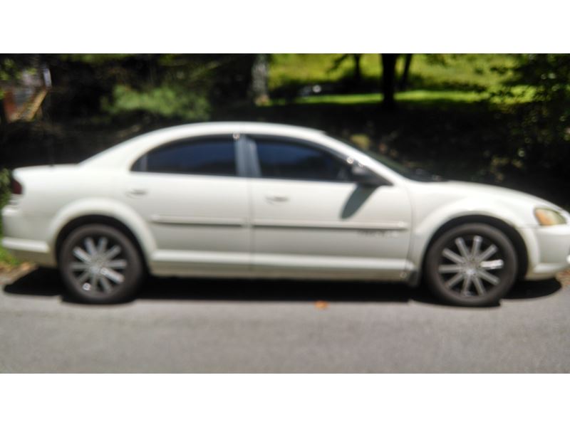 2001 Dodge Stratus  for sale by owner in Boons Camp