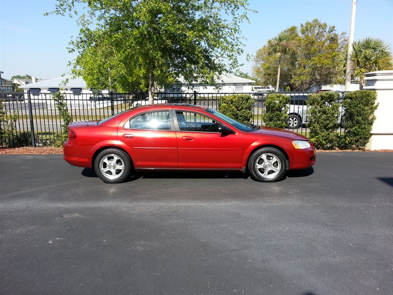 2004 Dodge Stratus for sale by owner in APOLLO BEACH