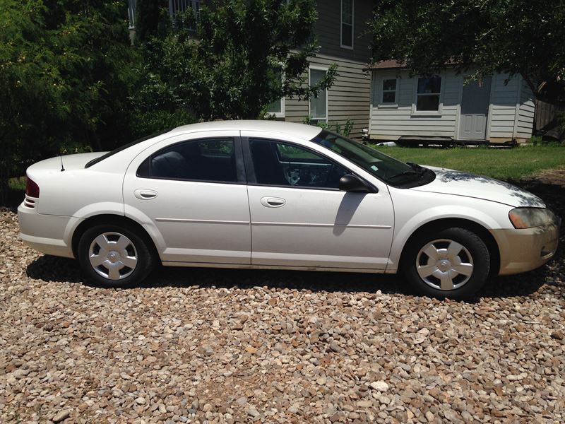 2005 Dodge Stratus for sale by owner in Manorville