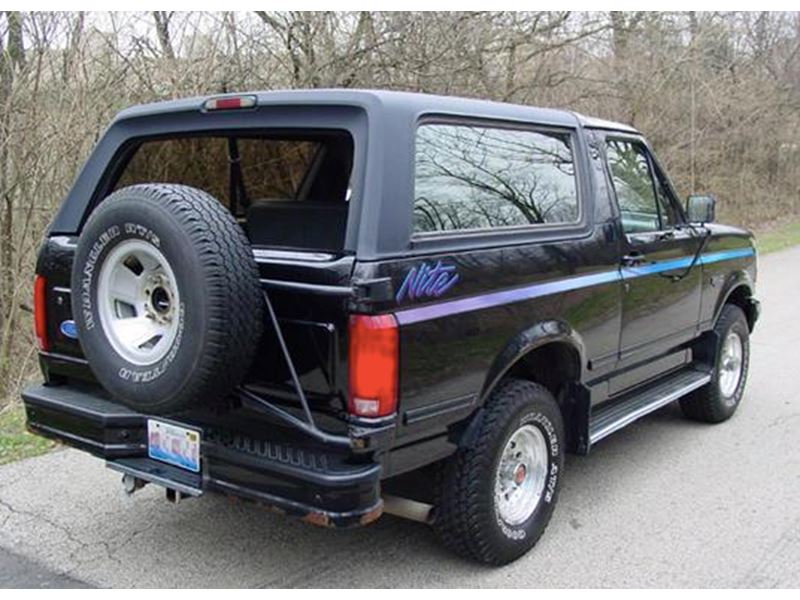 1992 Ford Bronco for sale by owner in Merrick