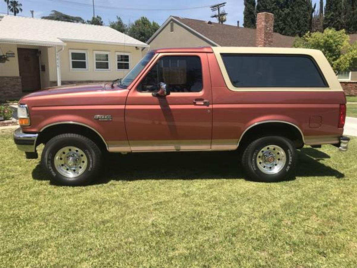 1994 Ford Bronco for sale by owner in Van Nuys