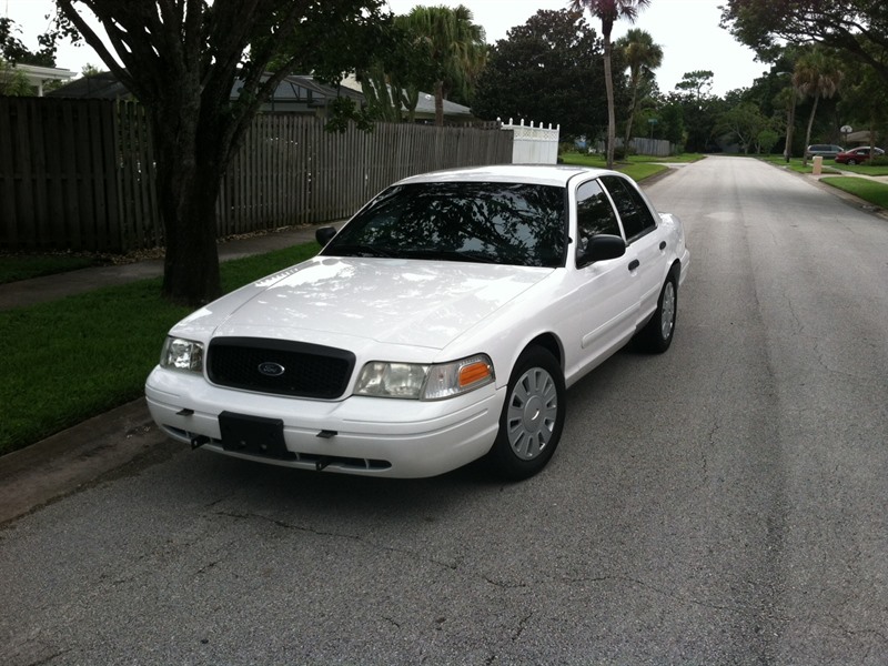 2007 Ford Crown Victoria for sale by owner in KISSIMMEE